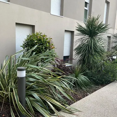 Neuve Le K 10 Mn Gare, Parking , Tram * Montpellier